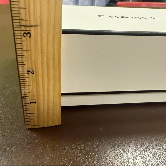 Authentic Chanel gift box - EMPTY - Picture 6 of 7